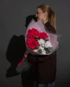 Букет цветов Малиновый эклер с хризантемой и розами
