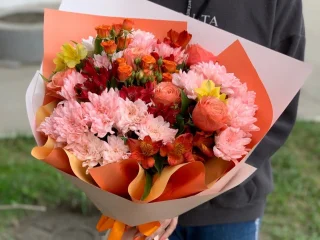 Пионовидные розы