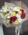 Букет с лилией и альстромерией №54