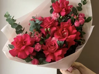 Кустовая роза